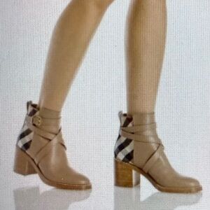 🌺Burberry New Pryle Tan Ankle Boot🌺
